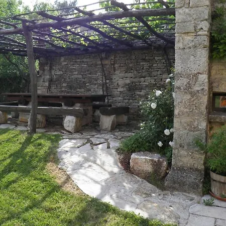 Rural Holiday With Shared Pool
