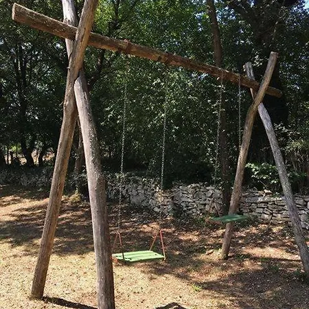 Rural Holiday With Shared Pool * Žminj